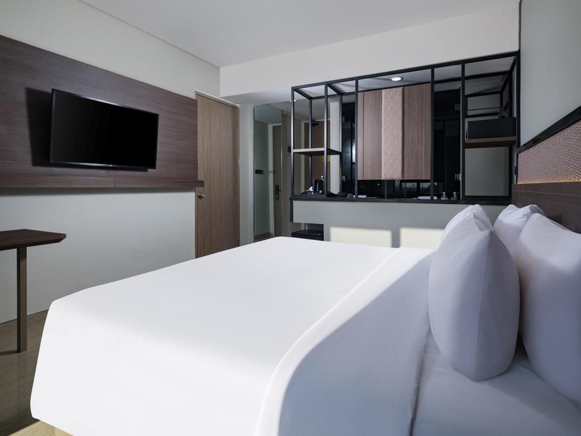 Hotel Santika Blitar Luaran gambar