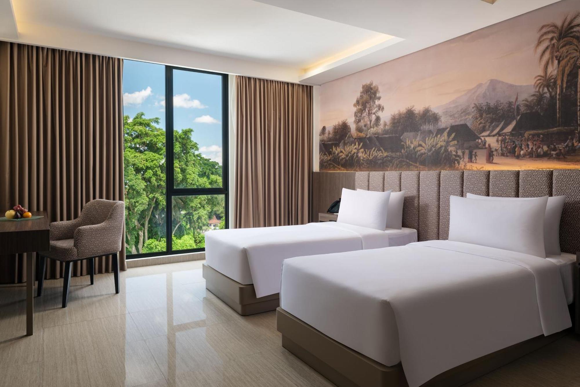 Hotel Santika Blitar Luaran gambar